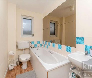 Magpie Close, Enfield, EN1 - Photo 5