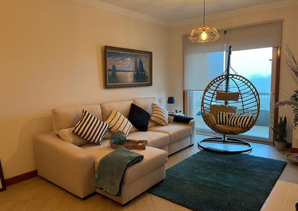 T2 na 1º linha da Praia da Barra com terraço vista mar!