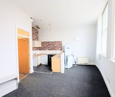 2 Bed Flat, Rockford House, NG1 - Photo 1