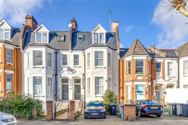 Winchester Avenue, NW6, London - Photo 1