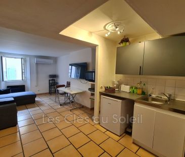 Location Appartement 2 pièces 37m² BANDOL 83150 - Photo 1