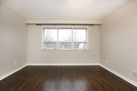 For Lease - 87 Bowood Avenue, Toronto, Ontario - Photo 3