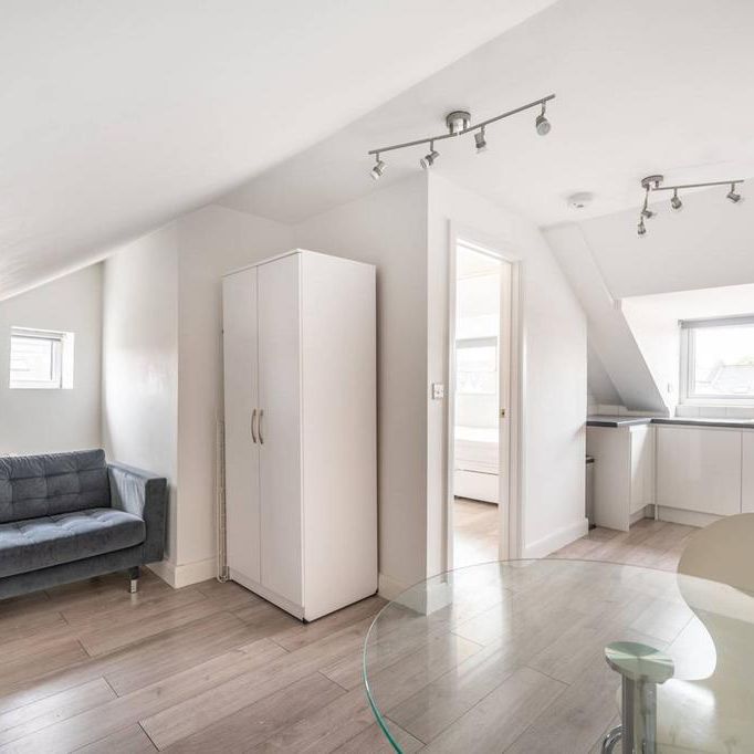 1 bedroom flat to rent - Photo 1