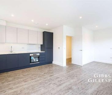 Firdene, Oxford Road, Gerrards Cross, Buckinghamshire, SL9 - Photo 6