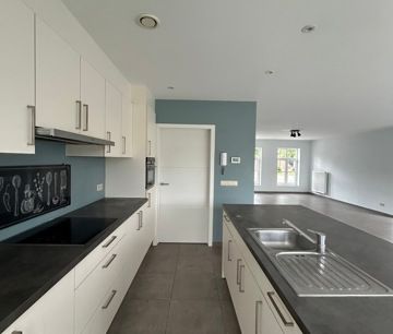 Halfvrijstaande woning met 2 slaapkamers en bureauruimte - Photo 3