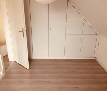 Sanierte DG-Wohnung im 3FH Neustadt Kernstadt - Foto 1