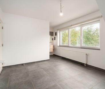 Gezinswoning met studio te huur in Dilbeek - Photo 2
