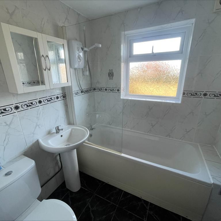 3 bedroom house to rent - Photo 1