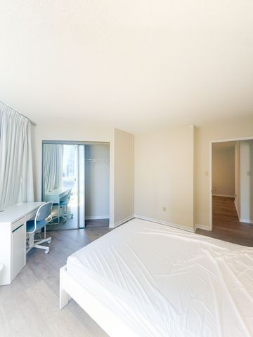 For Lease - 44 St. Joseph Street Unit# 1212, Toronto, Ontario - Photo 3