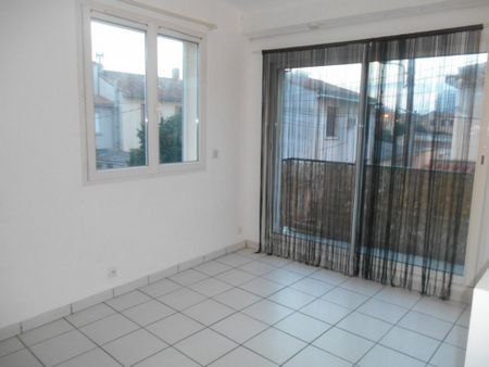 Appartement 26 m² - 2 Pièces - Perpignan (66000) - Photo 2