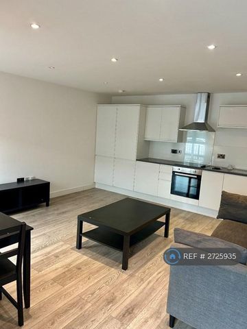 1 bedroom flat to rent - Photo 2