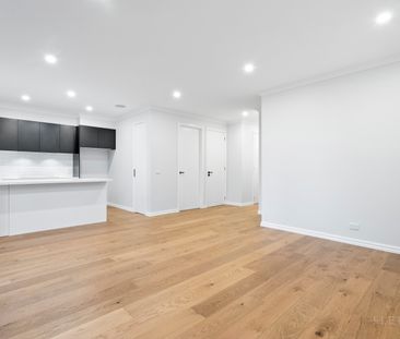 13B Kalinda Rd, Croydon VIC 3136 - House For Rent | Domain - Photo 5