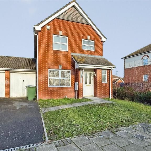 3 bedroom link detached house to rent - Photo 1