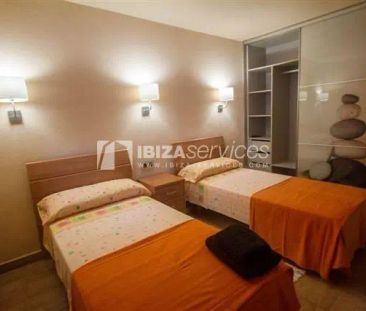 Rent a villa near the center of Ibiza. - Photo 2