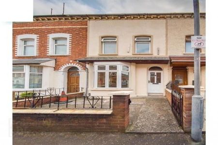 Room 4, 33 Farnham Street, Belfast, BT7 2FL - Photo 5