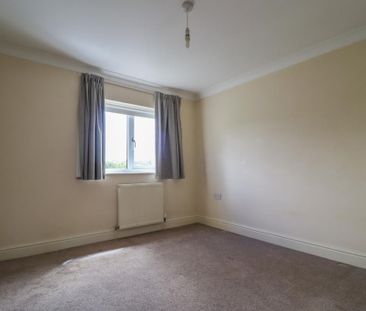 3 bedroom end of terrace house to rent - Photo 6