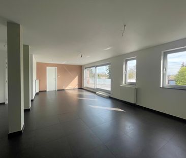 RUIM APPARTEMENT MET 3 SLPK, RUIM ZW-TERRAS EN GARAGE - Foto 1