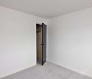 Herongate, Shoeburyness, Essex, SS3 - Photo 4