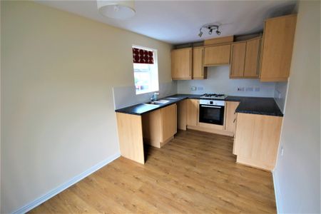 3 bedroom detached to let - Photo 4
