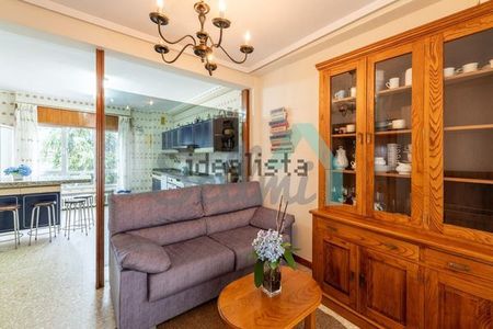 Alquiler de piso en Calle Guillermo Estrada - Foto 2