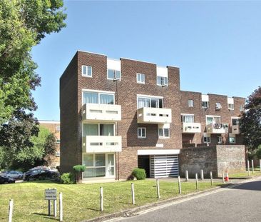 Hillview Road, Woking - 2 bedrooms Property for lettings - Seymours - Photo 5