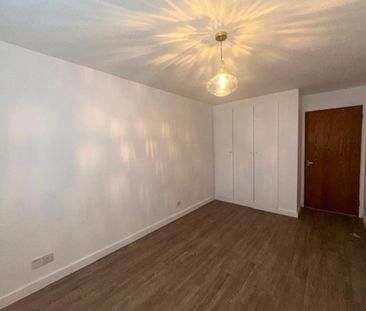 Available 2 Bed Apartment - Photo 2