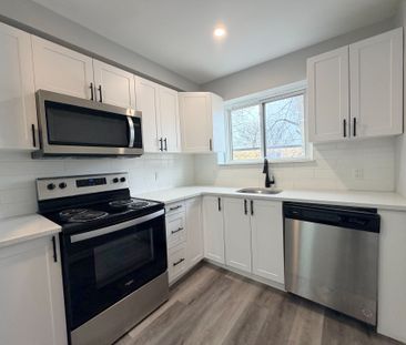 For Lease - 63 Wellington Road Unit# 8, London South, Ontario - Photo 2