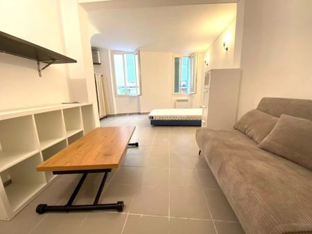 Location Appartement 1 pièces 30 m2 à Aubagne - Photo 2