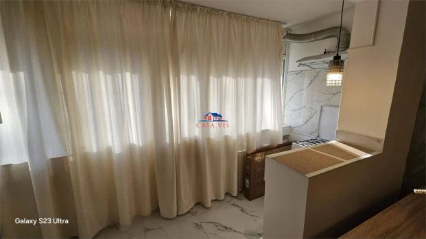 Garsoniera confort 1 in Onesti, zona centrala, parter. 250 euro/luna. - Fotografie 1