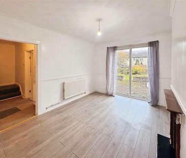 Snowden Road, Cardiff, CF5 - Photo 1
