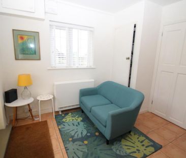 2 bedroom semi-detached house to rent - Photo 5