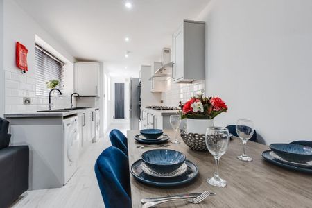 6 bedroom house to rent - Photo 5