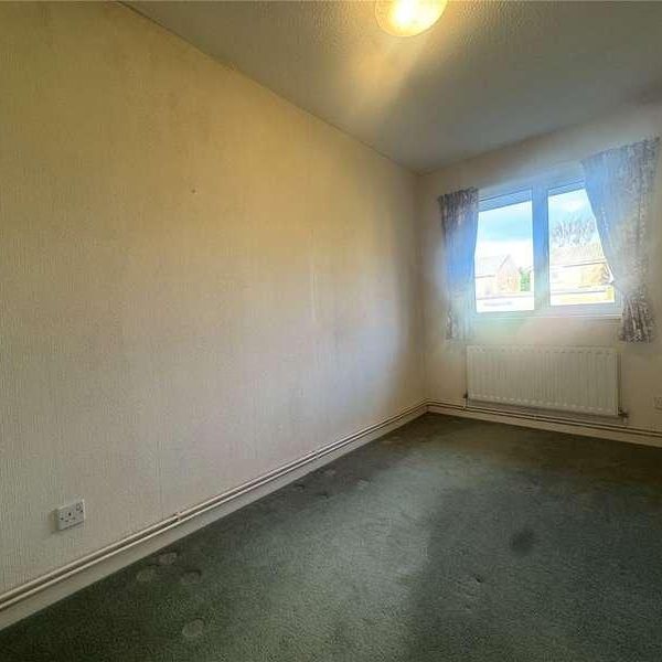 Kingfisher Drive, Redhill, Surrey, RH1 - Photo 1