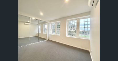 Heritage facade with High Ceilings Brand New Townhouse Ready To Move In! - Photo 5