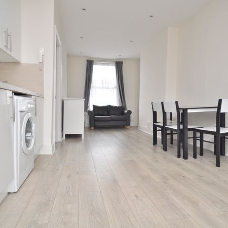 Marlborough Road, London, N19 - Photo 3