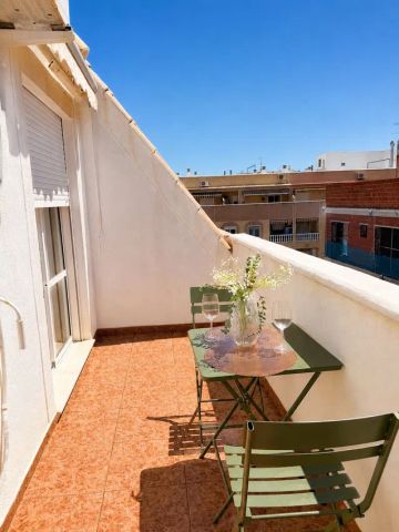 Alquiler de ático en Calle Villa Madrid - Foto 3