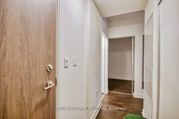 For Lease - 27 Bathurst Street Unit# 909, Toronto, Ontario - Photo 1