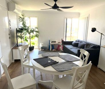 STUNNING 3 BEDROOM TOWNHOUSE WITH POOL, SAUNA, TENNIS COURT, GYM - Photo 1