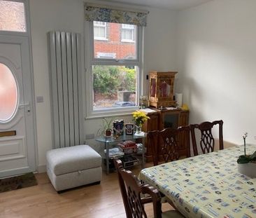 3 Bed Terraced House, Eldon Street, RG1 - Photo 3
