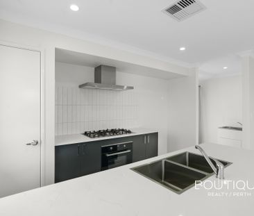 13 Composure Way, Southern River WA 6110 - House For Rent | Domain - Photo 2