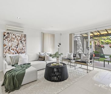 Spacious Three-Bedroom Townhouse-Style Living in Northgate - Photo 2