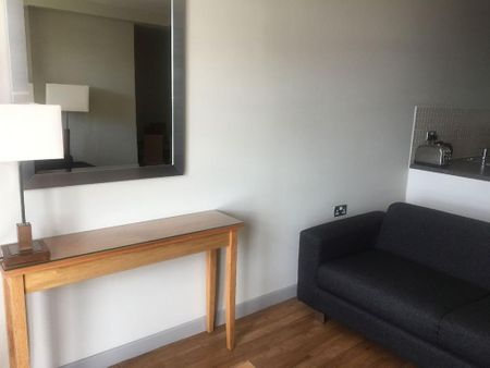 2 bedroom house share to rent - Photo 3