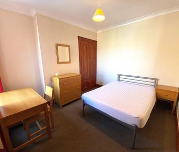 5 bedroom terraced house to rent - Photo 2