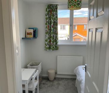 3 bedroom terraced house to rent - Photo 3