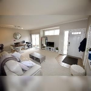 2 Bed 1 Bath Townhouse Summerside Edmonton For Rent - Photo 1