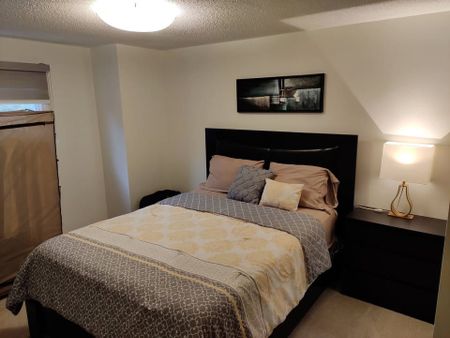 For Lease - 11 Trammell Lane, Brampton, Ontario - Photo 4