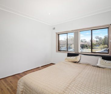 Spacious Comfort with Style and Convenience - Photo 4