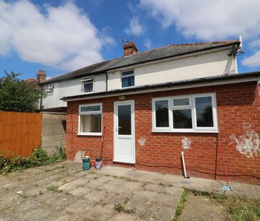 Dene Road Room 1 - Photo 1