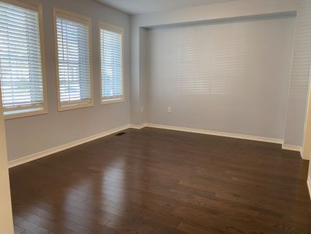 For Lease - 514 Sixteen Mile Drive, Oakville, Ontario - Photo 3