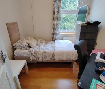 4 bedroom terraced house to rent - Photo 6
